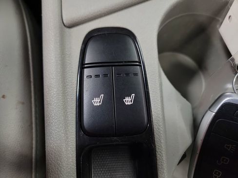 Used 2019 Kia Niro EX FWD image 17