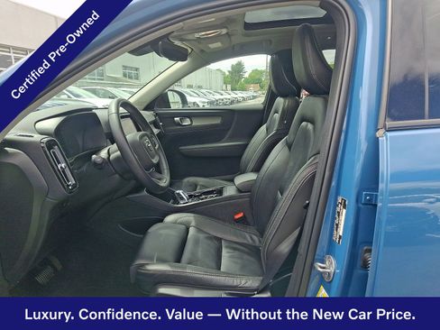 Certified 2023 Volvo XC40 B5 Plus w/ Driver Assist Package AWD/4WD image 14