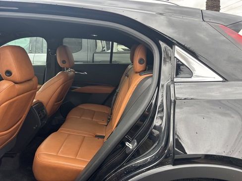 Used 2020 Cadillac XT4 Premium Luxury image 19