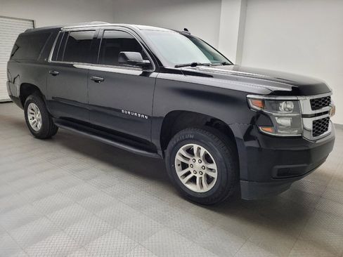 Used 2019 Chevrolet Suburban LT AWD/4WD image 11