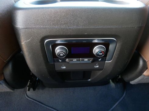 Used 2022 Chevrolet Tahoe High Country AWD/4WD image 22