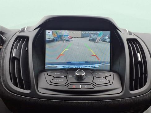 Used 2016 Ford Escape SE w/ Equipment Group 201A AWD/4WD image 19
