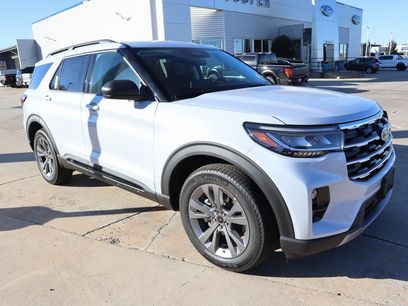 New 2026 Ford Explorer Active w/ Active Comfort Package