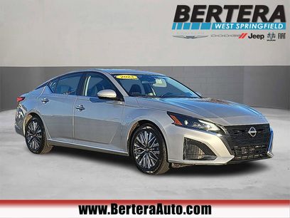 Used 2023 Nissan Altima 2.5 SV