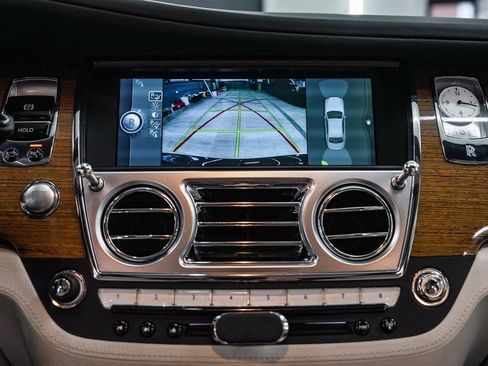 Used 2011 Rolls-Royce Ghost image 25