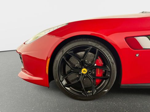 Used 2018 Ferrari GTC4Lusso T image 13