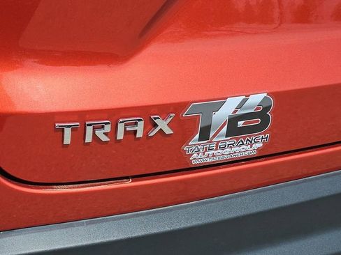 Used 2024 Chevrolet Trax LT w/ Sunroof Package image 10