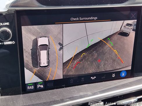 Certified 2026 Subaru Outback Touring AWD/4WD image 16