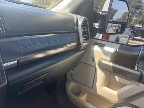 Used 2020 Ford F250 Limited AWD/4WD image 22