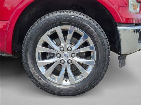 Used 2015 Ford F150 Lariat w/ Equipment Group 502A Luxury AWD/4WD image 21