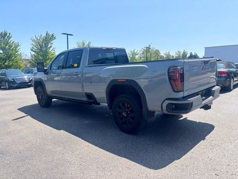 Used 2024 GMC Sierra 3500 AT4 w/ AT4 Premium Plus Package AWD/4WD image 8