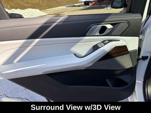 Used 2023 BMW X7 xDrive40i w/ Premium Package image 26