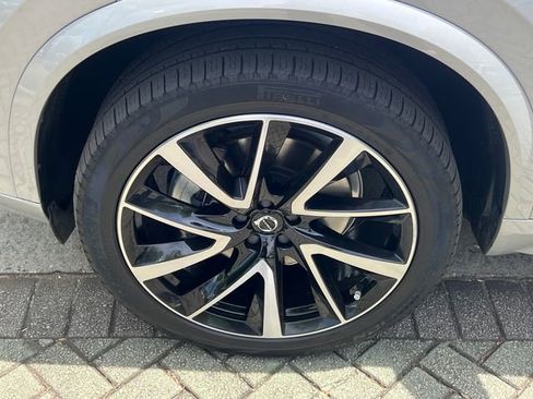 Used 2023 Volvo XC90 B6 Plus w/ Protection Package Premier AWD/4WD image 14