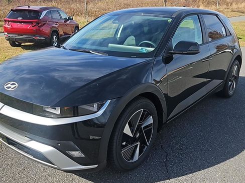 New 2026 Hyundai Ioniq 5 SEL image 3