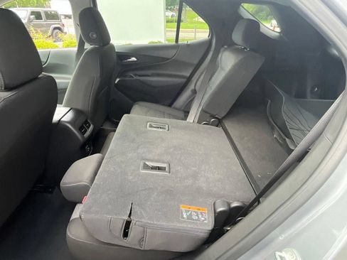 Used 2023 Chevrolet Equinox LT FWD image 32