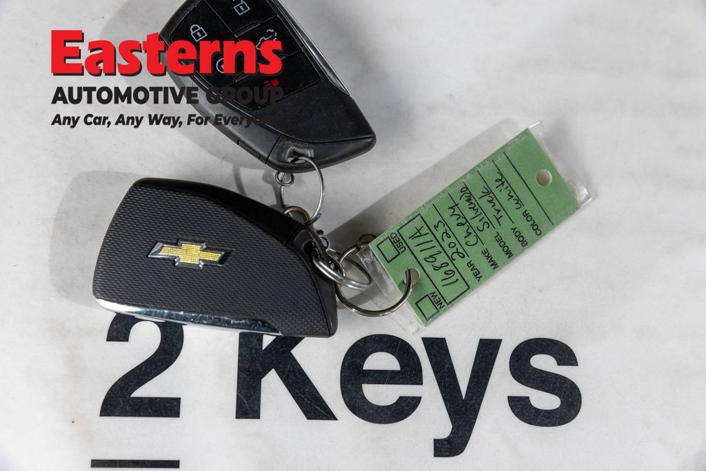 Used 2023 Chevrolet Silverado 1500 LT AWD/4WD image 28