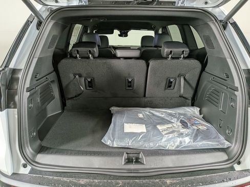 New 2026 GMC Acadia Elevation w/ Elevation Premium Package image 10