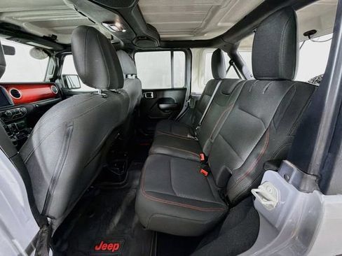 Used 2023 Jeep Wrangler Unlimited Rubicon w/ Cold Weather Group AWD/4WD image 25