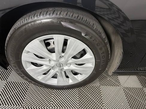 Used 2024 Nissan Sentra S FWD image 33