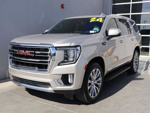 Used 2024 GMC Yukon SLT w/ SLT Luxury Package AWD/4WD image 1
