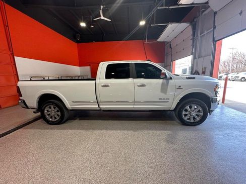 Used 2022 RAM 3500 Limited w/ Protection Group AWD/4WD image 2