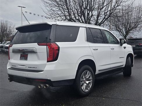Used 2023 GMC Yukon Denali image 4
