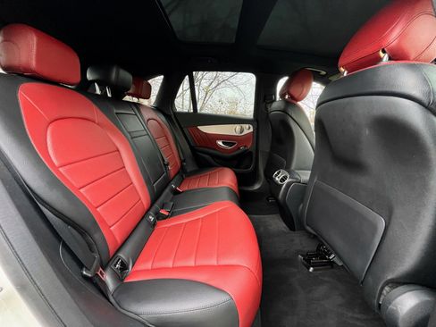 Used 2021 Mercedes-Benz GLC 300 4MATIC image 19