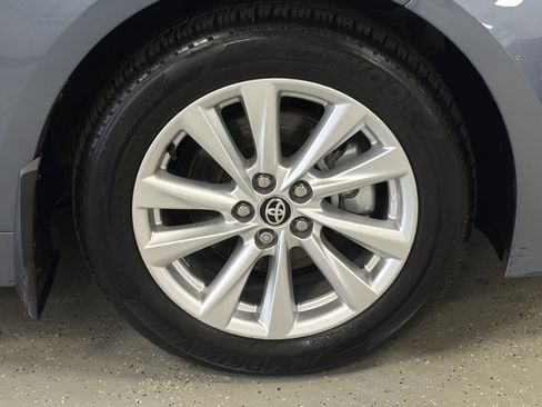 Used 2025 Toyota Corolla LE w/ LE Premium Package FWD image 39