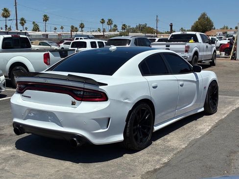 Used 2019 Dodge Charger Scat Pack w/ Driver Confidence Group RWD image 9
