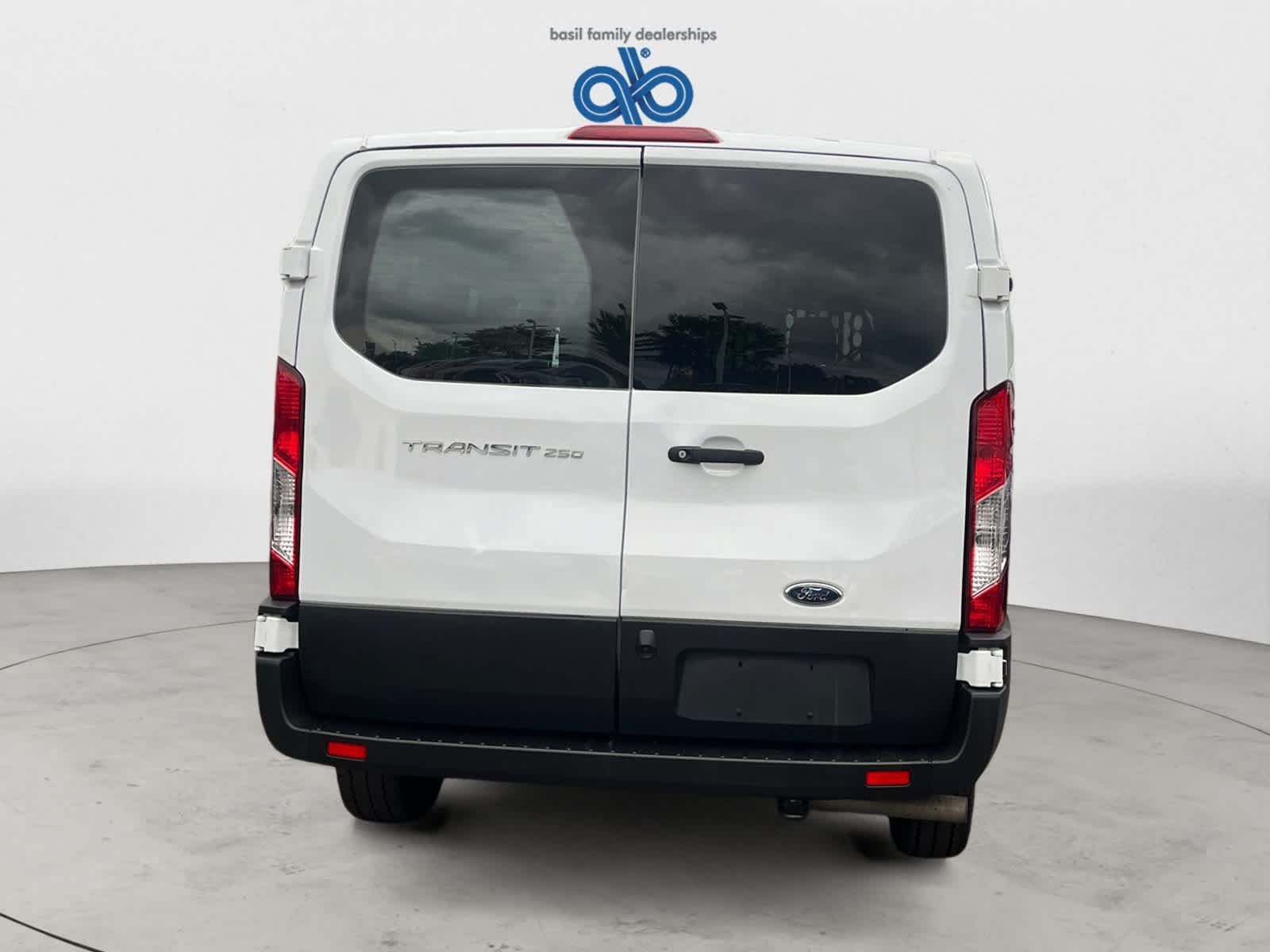 Used 2025 Ford Transit 250 Low Roof w/ Exterior Upgrade Package RWD image 4