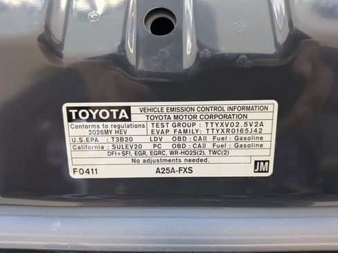 Used 2026 Toyota Camry SE w/ Convenience Package image 25