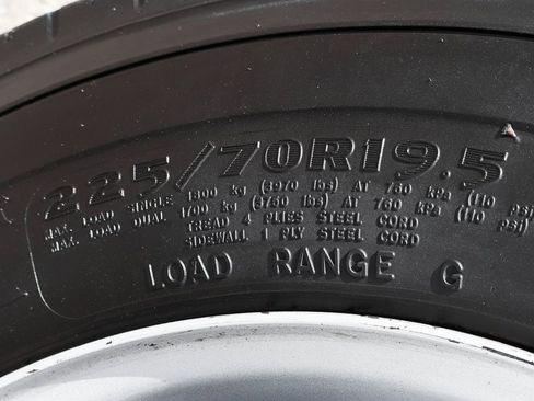 Used 2021 RAM 5500 Tradesman w/ Chrome Appearance Group image 39