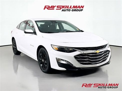 Used 2024 Chevrolet Malibu LT image 1