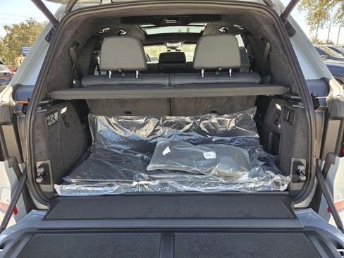 New 2026 BMW X7 xDrive40i image 15