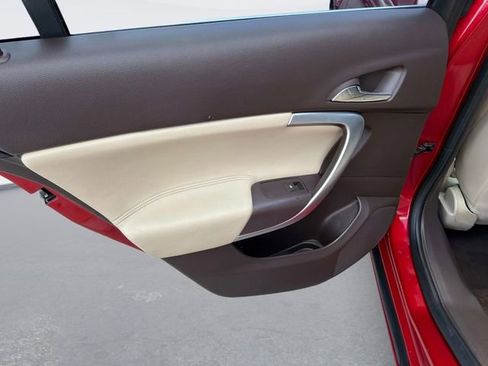 Used 2013 Buick Regal Premium FWD image 13
