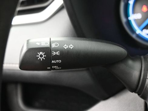 Used 2025 Toyota RAV4 XLE AWD/4WD image 17