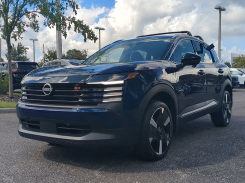 New 2026 Nissan Kicks SR w/ Illumination Package image 8