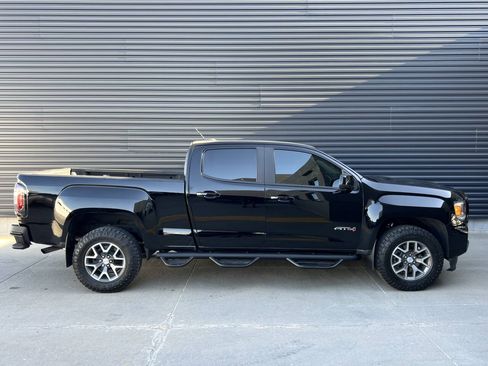 Used 2021 GMC Canyon AT4 w/ Driver Alert Package AWD/4WD image 10