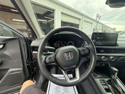Used 2025 Honda CR-V EX-L image 14