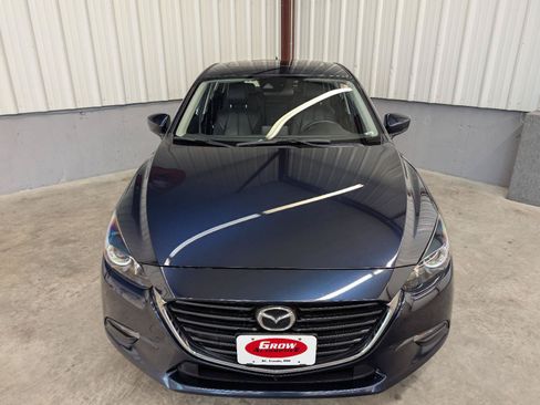 Used 2018 MAZDA MAZDA3 Touring FWD image 9