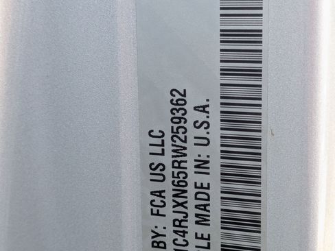 Used 2024 Jeep Wrangler Willys image 33