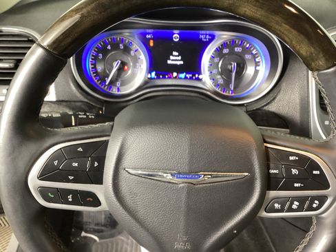 Used 2018 Chrysler 300 Limited w/ Safetytec Plus Group AWD/4WD image 22