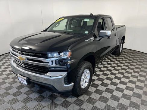 Used 2019 Chevrolet Silverado 1500 LT w/ All-Star Edition AWD/4WD image 3