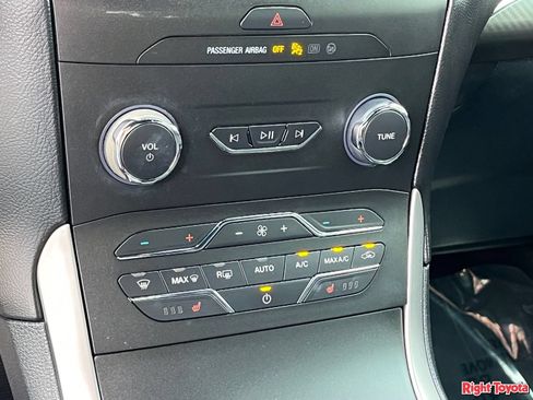 Used 2020 Ford Edge ST-Line FWD image 29