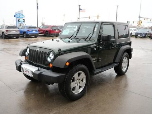 Used 2010 Jeep Wrangler Sahara w/ Trailer Tow Group AWD/4WD image 21