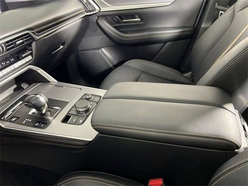 Used 2024 MAZDA CX-90 Plug-In Hybrid w/ Premium Plus image 22