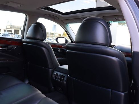 Used 2010 Lexus LS 460 image 38