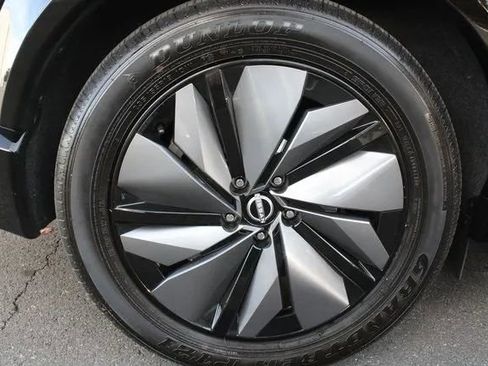 Used 2025 Nissan Ariya Platinum image 40