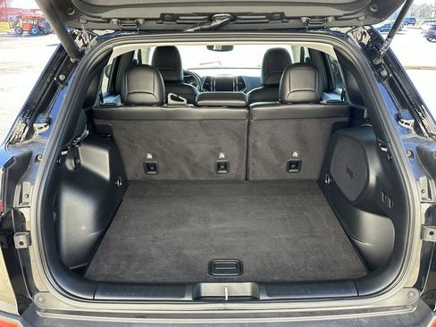 Used 2020 Jeep Cherokee Limited image 14