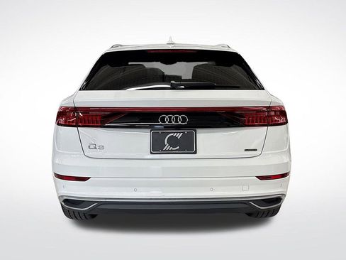 Certified 2022 Audi Q8 Premium Plus image 4